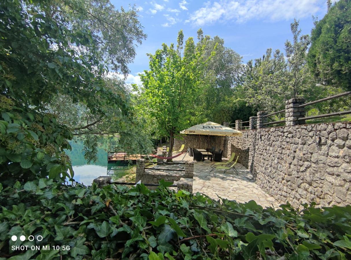 Mila Holiday Home Lohovo Luaran gambar