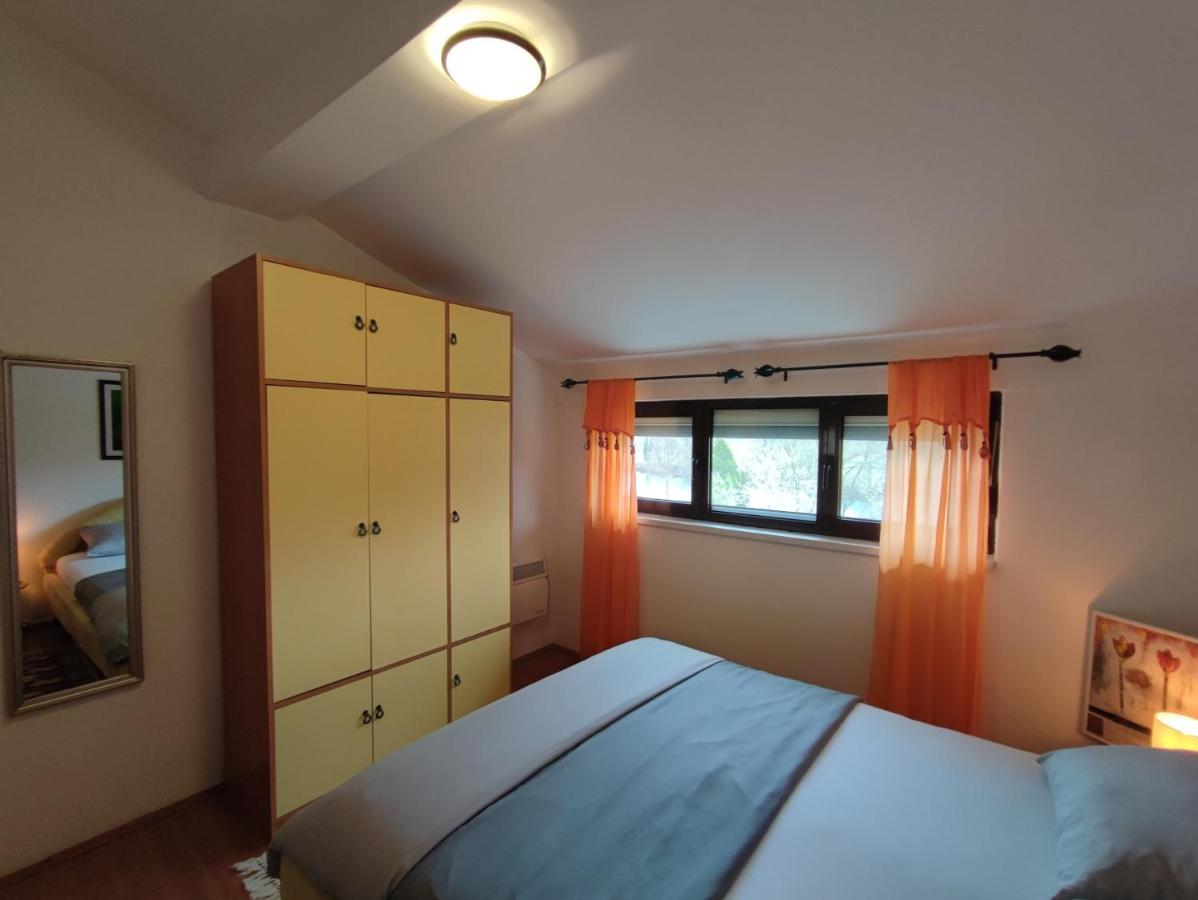 Mila Holiday Home Lohovo Luaran gambar