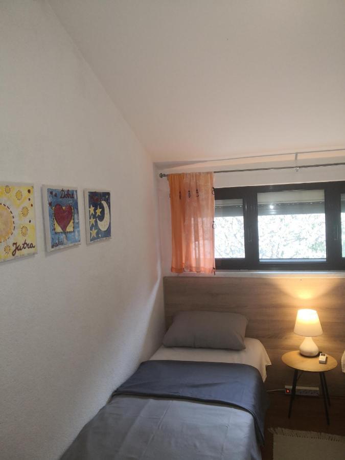 Mila Holiday Home Lohovo Luaran gambar