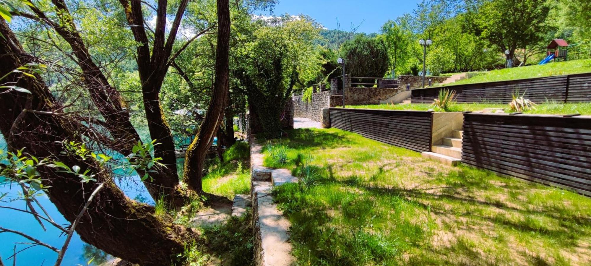 Mila Holiday Home Lohovo Luaran gambar